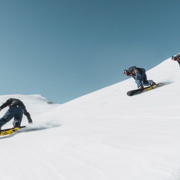 Wyjazdy na narty i snowboard za granicą – dokąd warto pojechać?