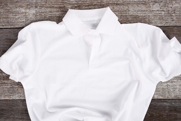 Jak personalizowane koszulki polo mogą podkreślać profesjonalizm twojej firmy?